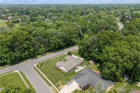 560 Roselake Dr, Centerville, OH 45458 photo 22