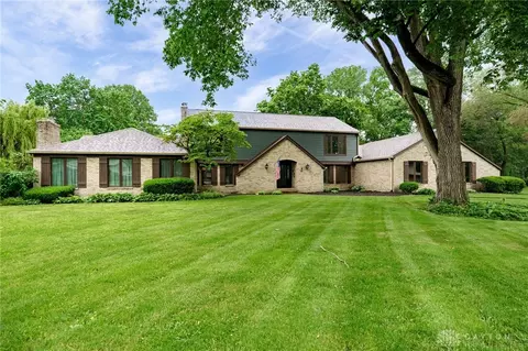 1077 Pine Meadow Ter, Dayton, OH 45431