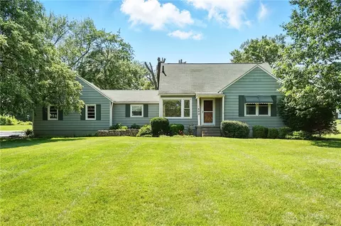 402 N Marshall Rd, Middletown, OH 45042