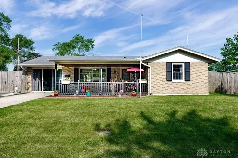 1032 Moccasin Trl, Xenia, OH 45385