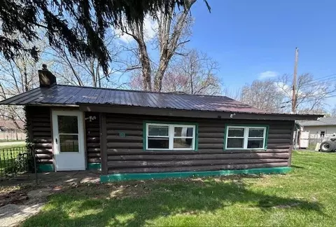 18 S Park Dr, Medway, OH 45341