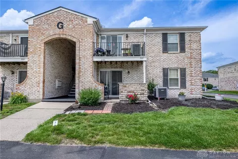 2461 Crew Cir, West Carrollton, OH 45439