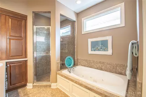 884 Eagle Run Dr, Dayton, OH 45458 photo 30