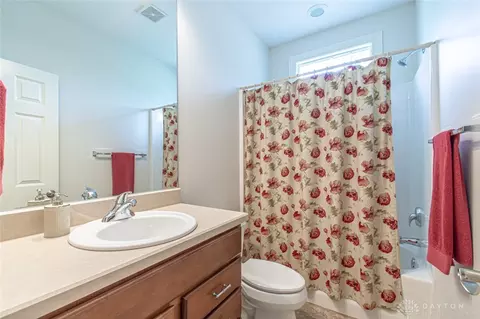 884 Eagle Run Dr, Dayton, OH 45458 photo 21