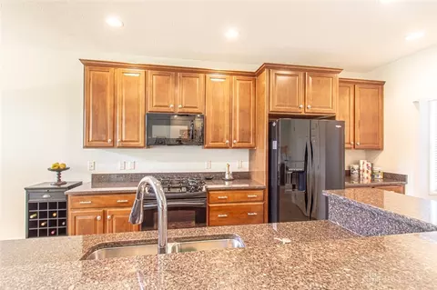 884 Eagle Run Dr, Dayton, OH 45458 photo 19