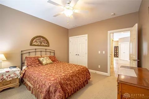 884 Eagle Run Dr, Dayton, OH 45458 photo 24