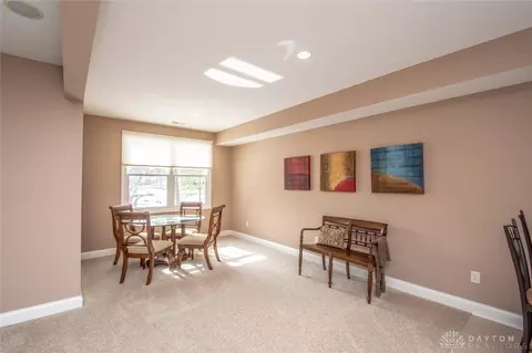 884 Eagle Run Dr, Dayton, OH 45458 photo 35