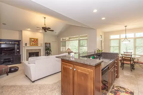 884 Eagle Run Dr, Dayton, OH 45458 photo 16