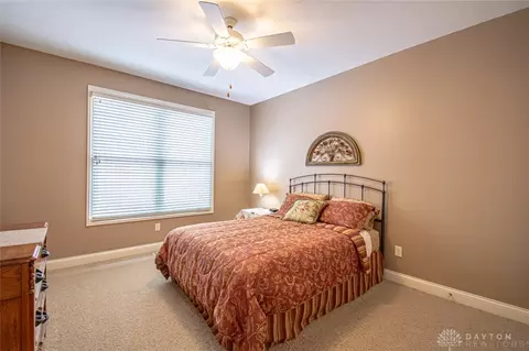 884 Eagle Run Dr, Dayton, OH 45458 photo 23