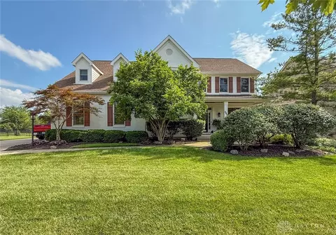 365 Springhouse Dr, Springboro, OH 45066