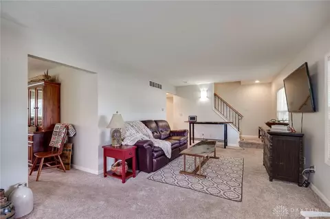 3479 Johnson Rd, Springfield, OH 45502 photo 9