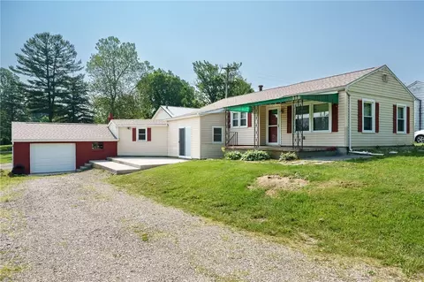 4099 Walnut St, Saint Paris, OH 43072