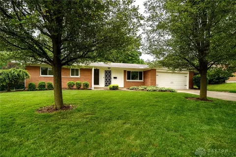 Exterior - 4424 Appleton Pl, Kettering, OH 45440 photo 2 of 7