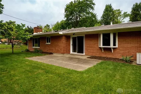 Exterior - 4424 Appleton Pl, Kettering, OH 45440 photo 5 of 7