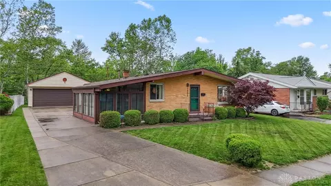 3505 Pobst Dr, Kettering, OH 45420 photo 2