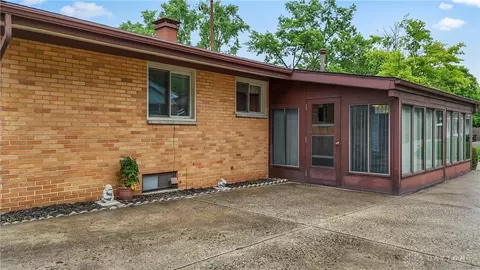 3505 Pobst Dr, Kettering, OH 45420 photo 3