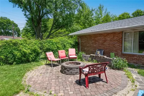 4709 Briar Knoll Dr, Kettering, OH 45429 photo 28