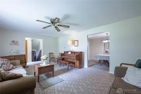 4709 Briar Knoll Dr, Kettering, OH 45429 photo 6