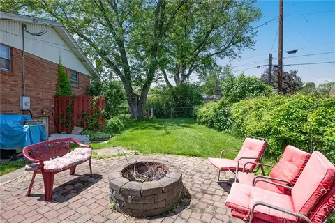 4709 Briar Knoll Dr, Kettering, OH 45429 photo 32
