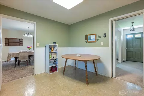 4709 Briar Knoll Dr, Kettering, OH 45429 photo 9