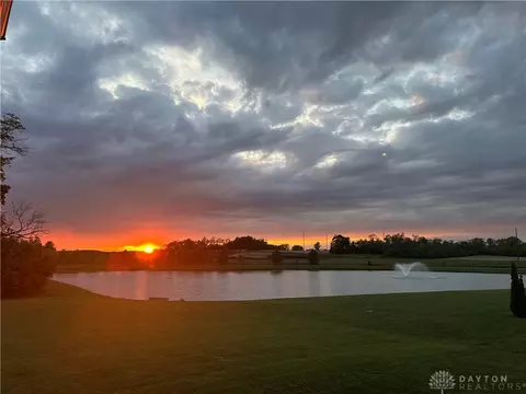 View/Area - 10139 Kindle Dr, Washington Township, OH 45458 photo 8 of 9