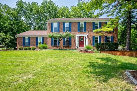 7905 Woodside Ct, Maineville, OH 45039