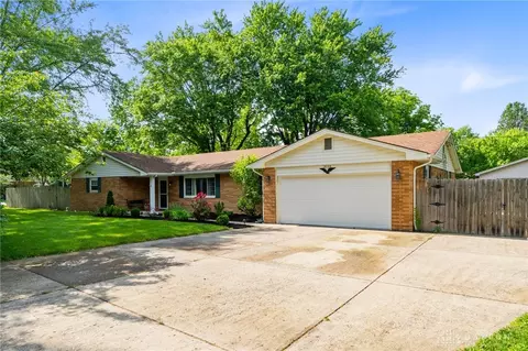 3154 Creekside Dr, Dayton, OH 45434