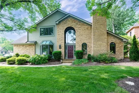 875 Deer Run Rd, Dayton, OH 45459