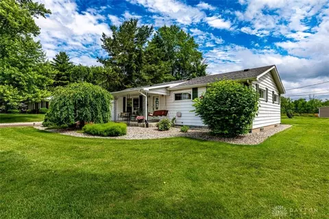 4292 Terrace Rd, College Corner, OH 45003