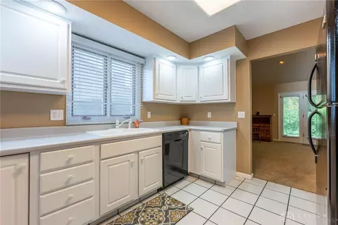 9452 Sugar Bend Trl, Centerville, OH 45458 photo 8