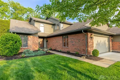 9452 Sugar Bend Trl, Centerville, OH 45458 photo 2
