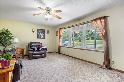 5182 Middleboro Rd, Morrow, OH 45152 photo 4
