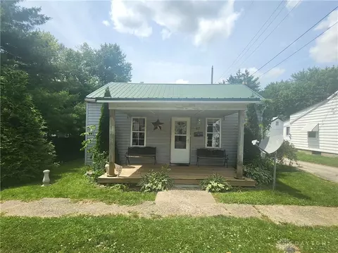 67 S 1st St, Clarksville, OH 45113
