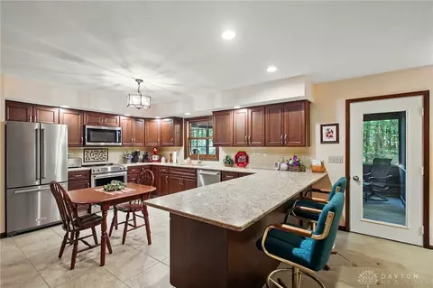 Kitchen - 601 Hornwood Dr, Springfield, OH 45504 photo 1 of 5