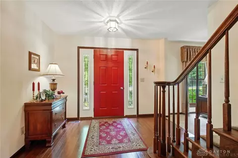 Entry Way - 601 Hornwood Dr, Springfield, OH 45504 photo 1 of 3