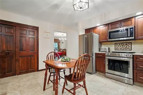 Kitchen - 601 Hornwood Dr, Springfield, OH 45504 photo 5 of 5