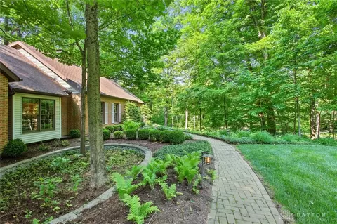 Exterior - 601 Hornwood Dr, Springfield, OH 45504 photo 4 of 15