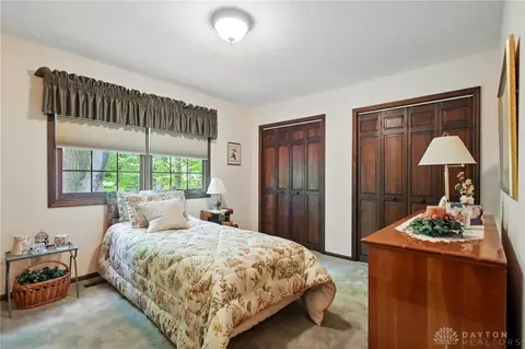 Bedroom - 601 Hornwood Dr, Springfield, OH 45504 photo 6 of 9