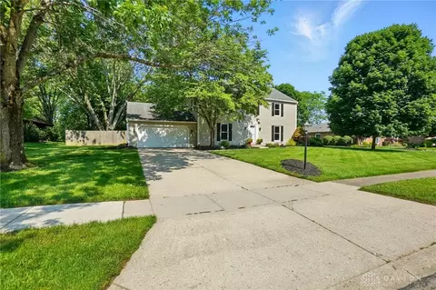 10025 Mallet Dr, Dayton, OH 45458