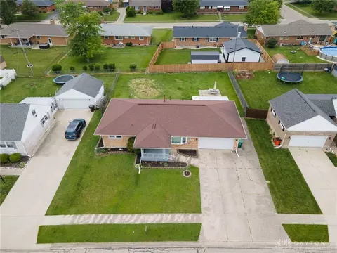 5249 Stoneridge Dr, Springfield, OH 45503 photo 3