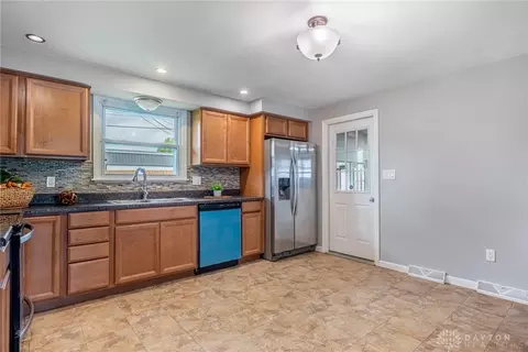 5249 Stoneridge Dr, Springfield, OH 45503 photo 7