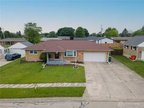 5249 Stoneridge Dr, Springfield, OH 45503