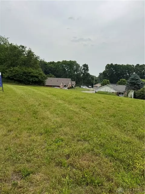 44 Royal Rdg, Germantown, OH 45327