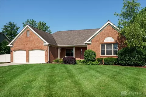 6101 Suzanne Cir, Dayton, OH 45459