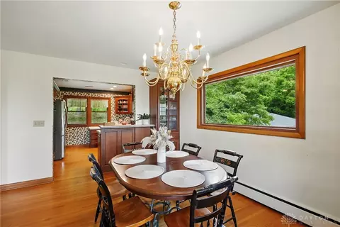 Dining - 2590 Ross Ln, Springfield, OH 45502 photo 2 of 4