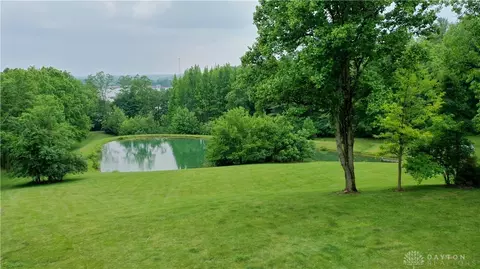 View/Area - 2590 Ross Ln, Springfield, OH 45502 photo 4 of 4