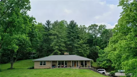 Exterior - 2590 Ross Ln, Springfield, OH 45502 photo 22 of 25