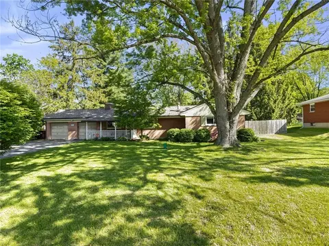2874 Mckay Rd, Dayton, OH 45432