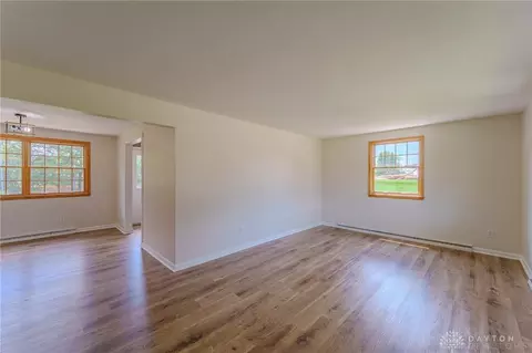 Living - 5224 Hughes Ct, Springfield, OH 45503 photo 1 of 3