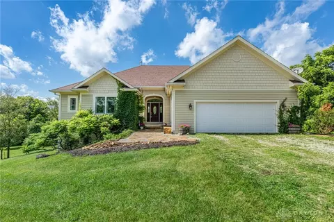 1590 Fairground Rd, Xenia, OH 45385